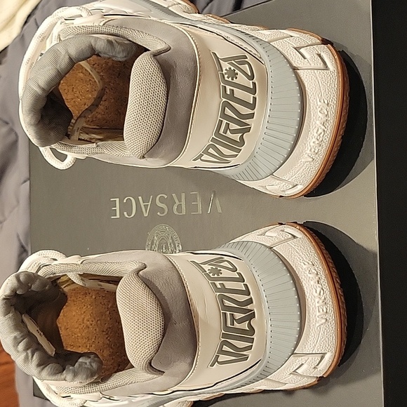 BRAND NEW Versace Trigreca Sneakers WOMEN 39 9 WITH BOX - Picture 8 of 14